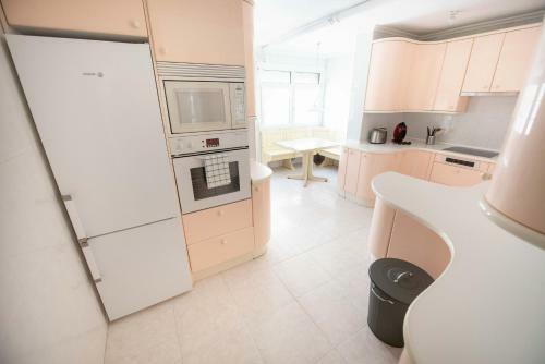 Apartamento Espacios Blanco Plaza Mayor