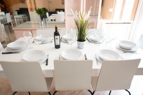 Apartamento Espacios Blanco Plaza Mayor