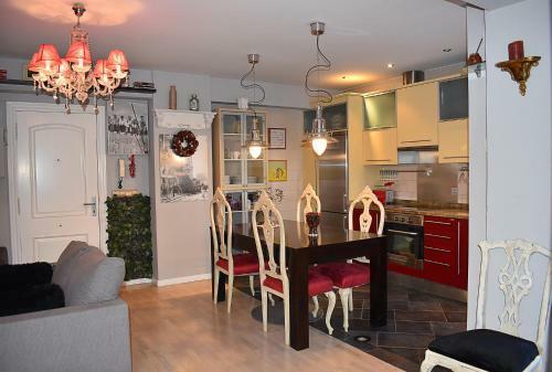 Apartamento San Quirce - C�ntrico Y Reformado- Wifi Y Netflix