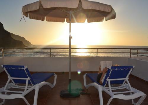 Sunset In The Atlantic Apartamentos Playa de Alojera