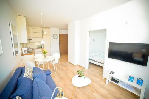 Sunny Apartment - Hav Aparts
