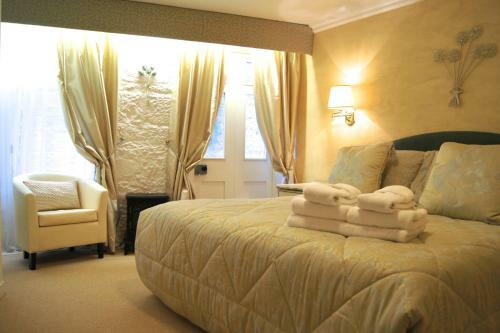 Cluny Bank Hotel
