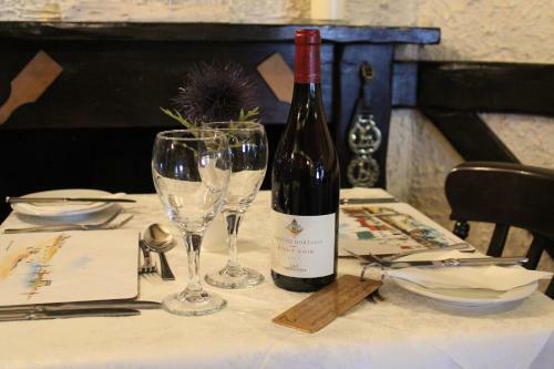 The Upper Largo Hotel & Restaurant