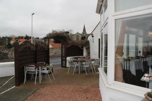 The Upper Largo Hotel & Restaurant