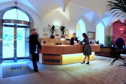 Bed & Breakfast Missenden Abbey