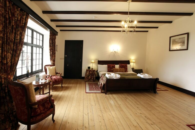 Bed & Breakfast Achnagairn Estate