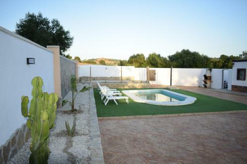 Bamb� � Casa Rural En Vejer Con Piscina Privada