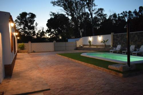 Bamb� � Casa Rural En Vejer Con Piscina Privada