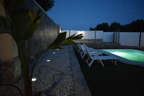 Bamb� � Casa Rural En Vejer Con Piscina Privada