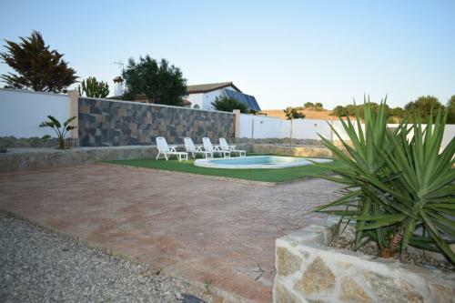 Bamb� � Casa Rural En Vejer Con Piscina Privada