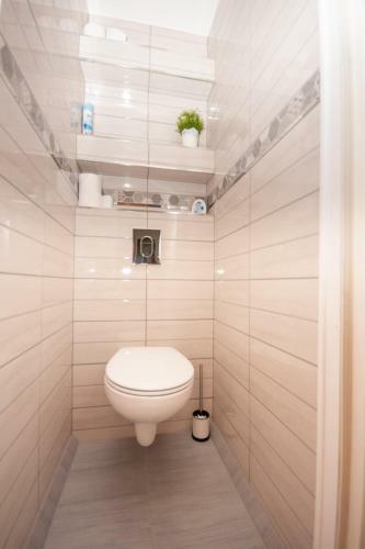Apartamento Bia?a Mewa
