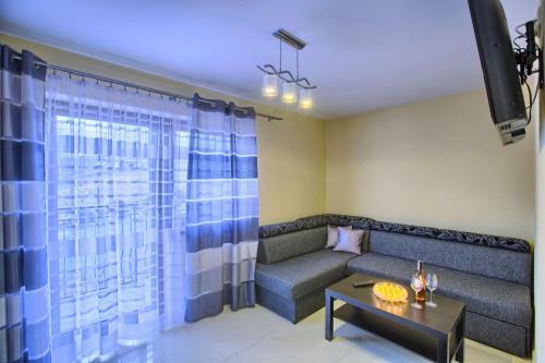 Bed & Breakfast Apartamenty I Pokoje W Willi Na Ubocy