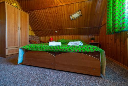 Bed & Breakfast Apartamenty I Pokoje W Willi Na Ubocy