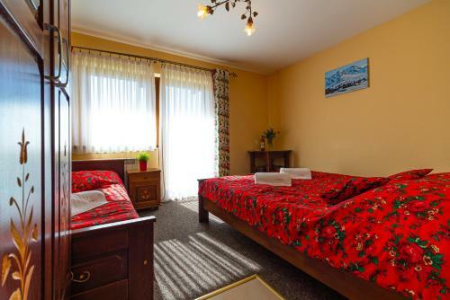 Bed & Breakfast Apartamenty I Pokoje W Willi Na Ubocy