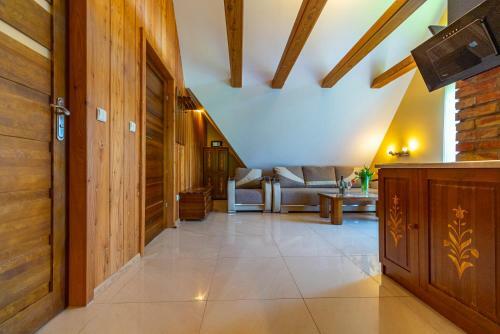 Bed & Breakfast Apartamenty I Pokoje W Willi Na Ubocy