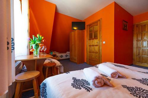 Bed & Breakfast Apartamenty I Pokoje W Willi Na Ubocy