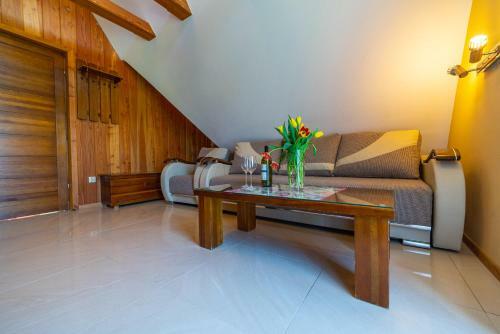 Bed & Breakfast Apartamenty I Pokoje W Willi Na Ubocy