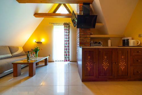 Bed & Breakfast Apartamenty I Pokoje W Willi Na Ubocy