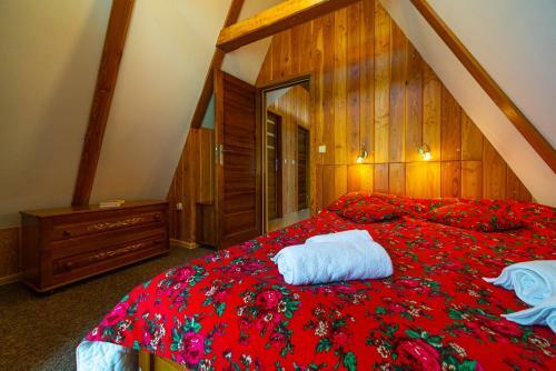 Bed & Breakfast Apartamenty I Pokoje W Willi Na Ubocy