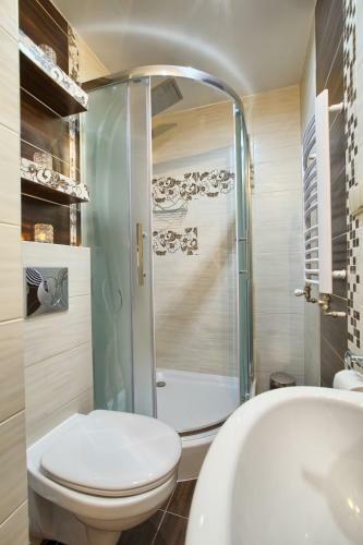 Bed & Breakfast Apartamenty I Pokoje W Willi Na Ubocy