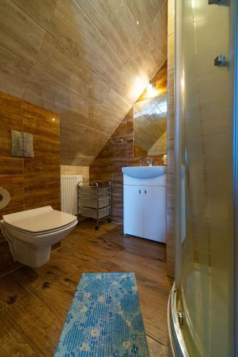 Bed & Breakfast Apartamenty I Pokoje W Willi Na Ubocy