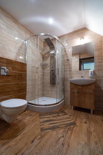 Bed & Breakfast Apartamenty I Pokoje W Willi Na Ubocy