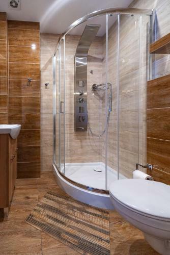 Bed & Breakfast Apartamenty I Pokoje W Willi Na Ubocy