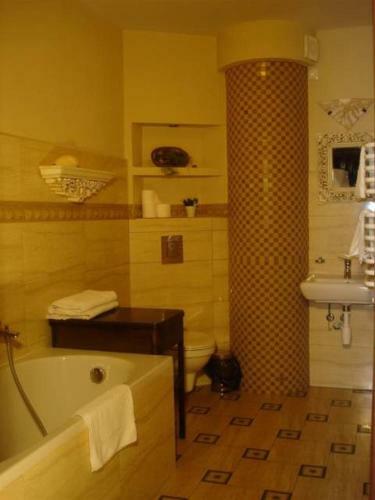 Hostal Go?ciniec Morawski