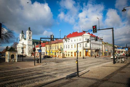 Main Street Ch?odna Apartment