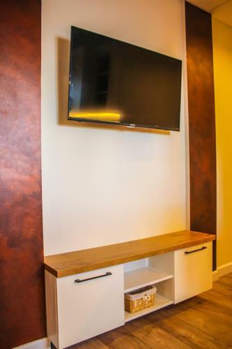 Main Street Ch?odna Apartment