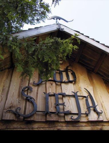 Bed & Breakfast Dom Nad Wigrami