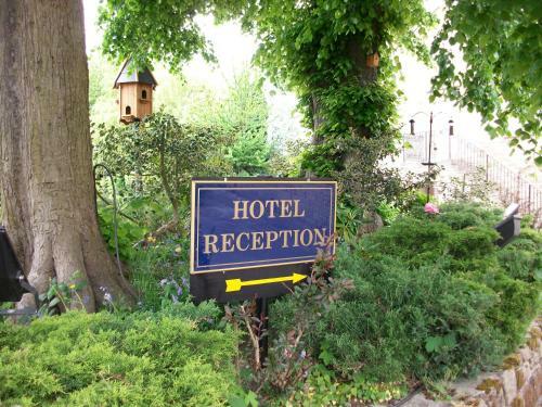 Santo's Higham Farm Hotel