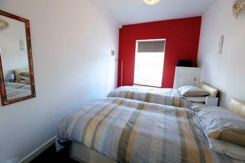Apartamento The Crows Nest Holiday Home