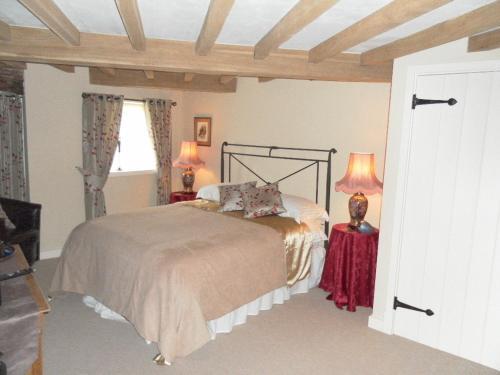 Bed & Breakfast Fiddleback Farm