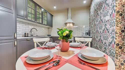 Apartamenty Centrum - Wyszy?skiego 9 - Royal Aparts