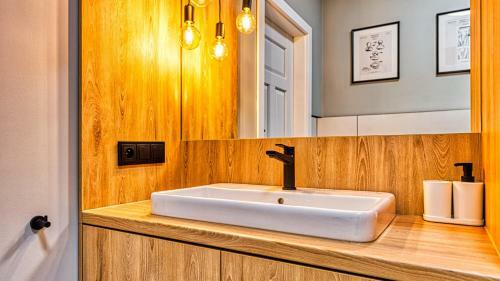 Apartamenty Centrum - Wyszy?skiego 9 - Royal Aparts