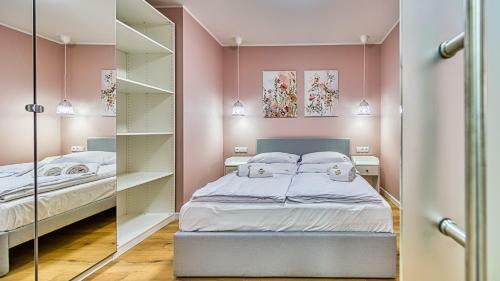 Apartamenty Centrum - Wyszy?skiego 9 - Royal Aparts