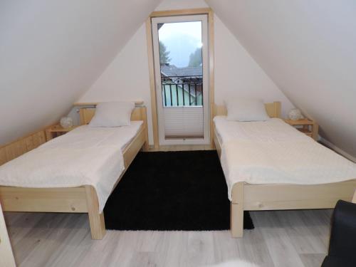 Apartamento Na ?wierkowym Strychu
