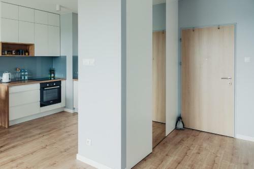 Silk Apartment - Netflix - Parking