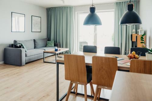 Silk Apartment - Netflix - Parking
