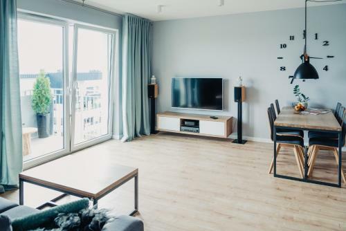 Silk Apartment - Netflix - Parking