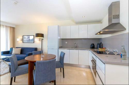 Black Pearl De Luxe Apartments View Kaskada