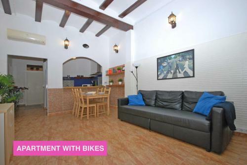 Apartments Valencia, Caba�al