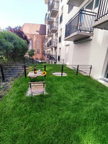 River House - Apartament Z Ogr�dkiem