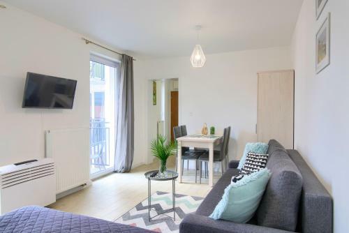 Apartments In - River House