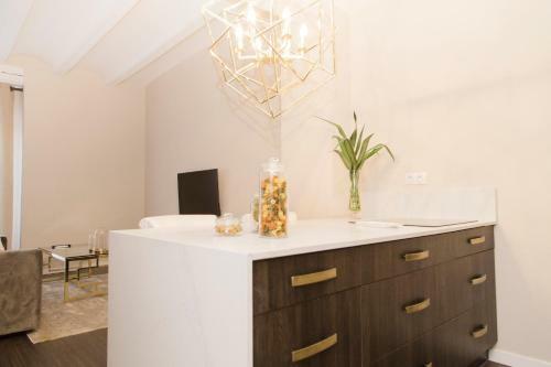 Md Julio Antonio Apartment Center