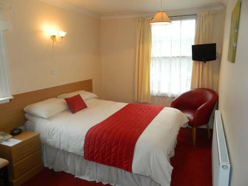 Cedars Hotel
