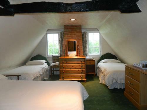 Cedars Hotel