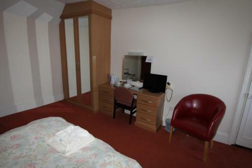 Cedars Hotel
