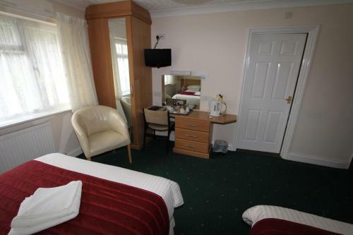 Cedars Hotel